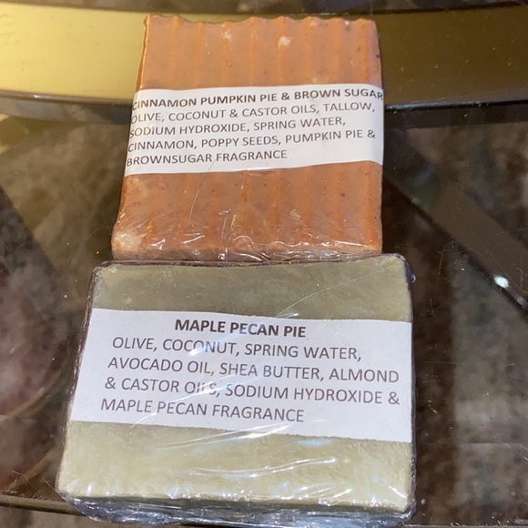 TWISTED SISTERS SOAP COMPANY - FALL SCENTS 🎃🍂🍁 - Picture 3 of 7